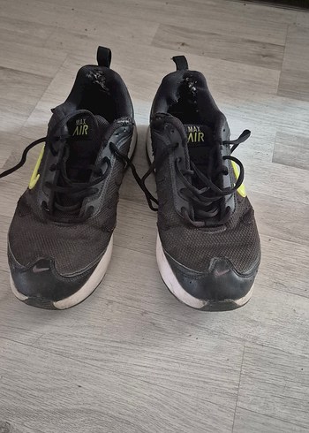 Siyah Bağcıklı Spor Ayakkabı Orjinaldır - Görsel 3