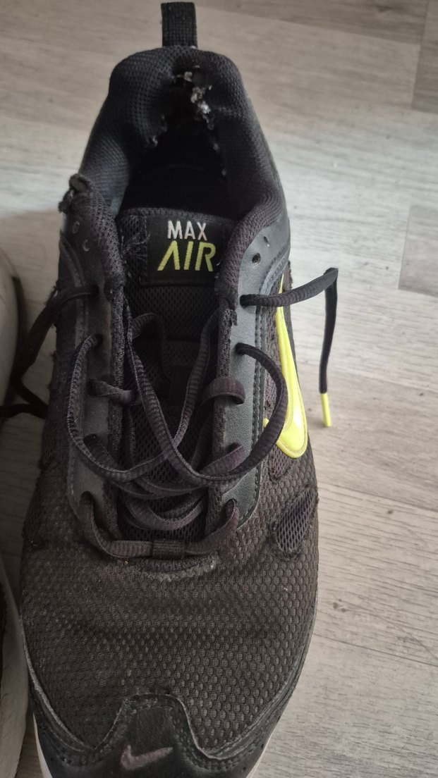 Siyah Bağcıklı Spor Ayakkabı Orjinaldır - Görsel 4