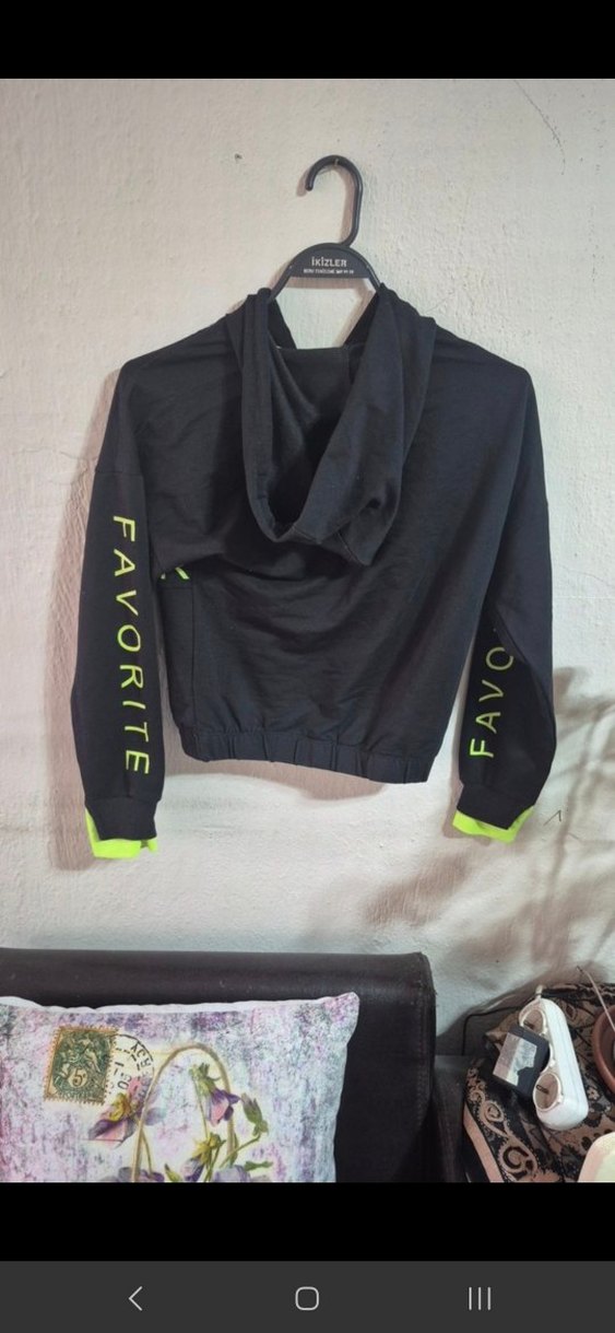 Siyah Kapüşonlu Çocuk Sweatshirt - Görsel 2