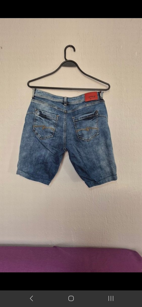 Kadın Mavi Kemerli Mini Kot Şort - Görsel 4