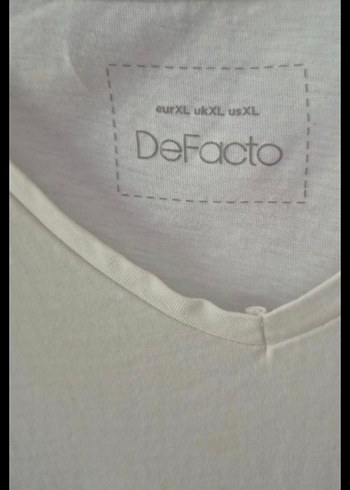 Beyaz V Yaka Keten Erkek Tişört - Görsel 3