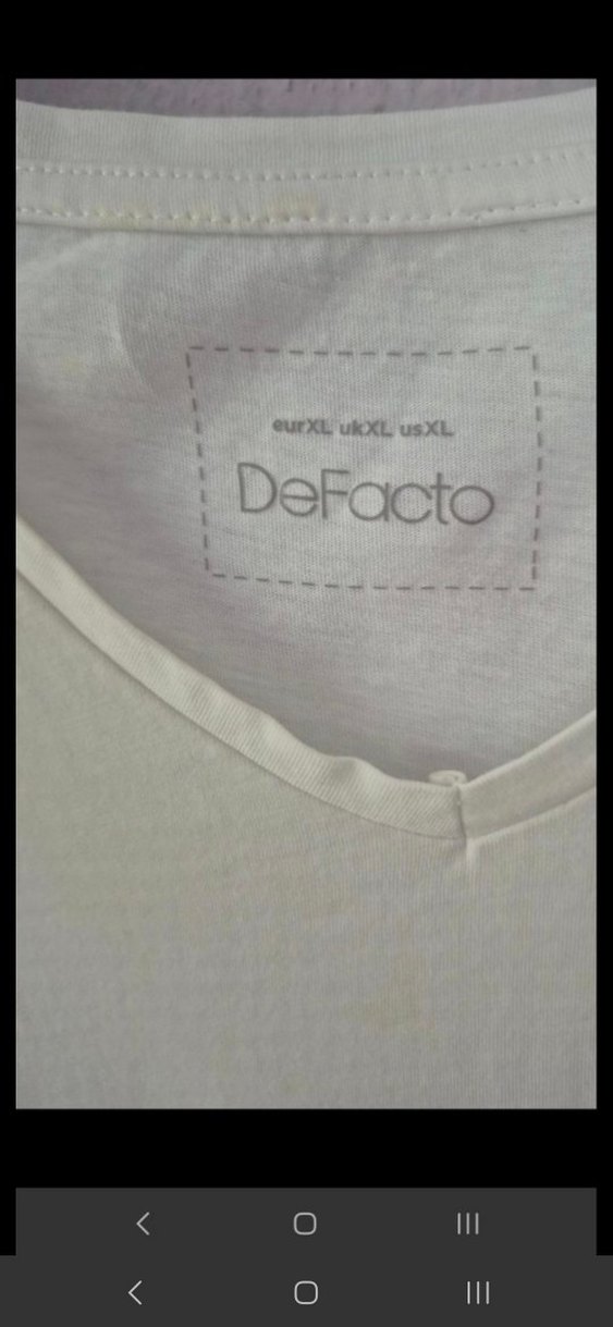 Beyaz V Yaka Keten Erkek Tişört - Görsel 3