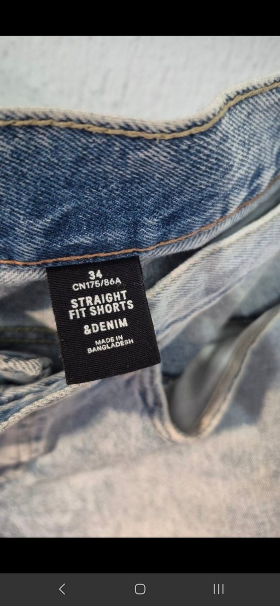 Kadın Gri Mavi Yırtık Denim Şort - Görsel 3