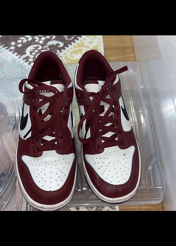 38 Beden bordo Renk Nike spor ayakkabı