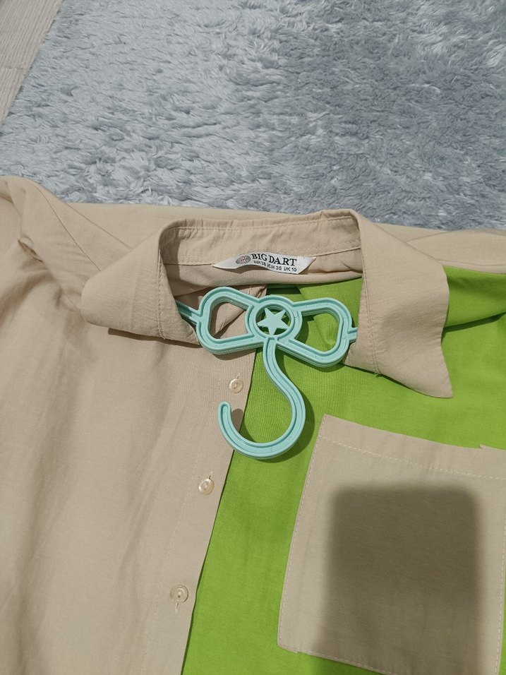 Bej Renkli Uzun Kollu Düğmeli Kadın Gömlek - Görsel 2