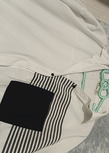 Düğmeli Uzun Kollu Beyaz Kadın Gömlek - Görsel 2