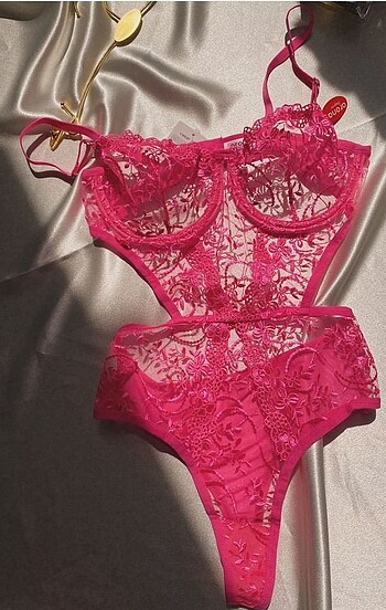 Diğer Body suit