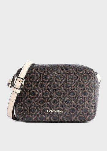 Calvin Klein Kahverengi Deri Çapraz Camera Çanta