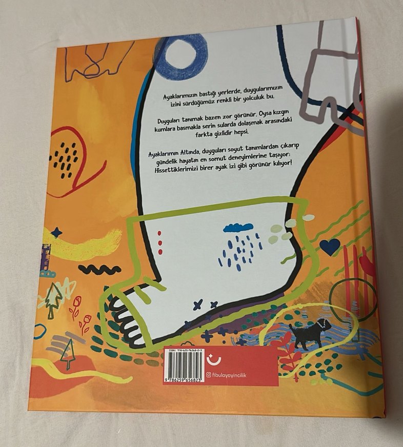 Ayaklarımın Altında Çocuk Kitabı - Görsel 2
