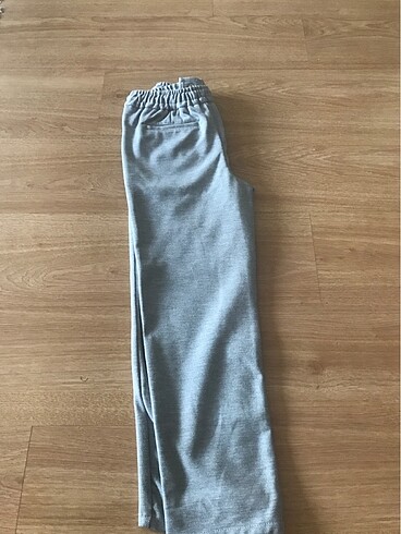 10 Yaş Beden gri Renk Zara çocuk pantalon