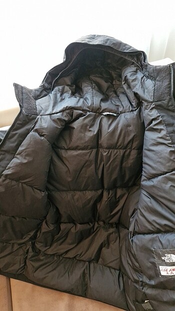 10 Yaş Beden siyah Renk North face erkek çocuk kaban