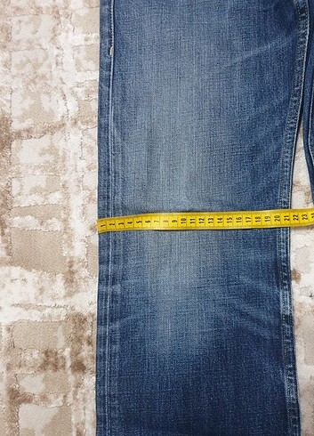 32 Beden lacivert Renk Orjinal levis 506