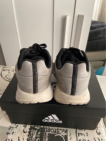 28 Beden siyah Renk Adidas spor ayakkabı 28.5 no