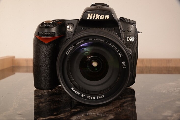 Nikon D90 SİGMA 18-200 lens