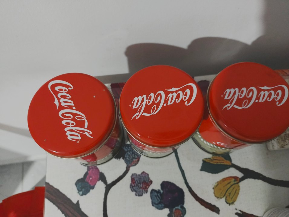 Renkli Coca-Cola Metal Saklama Kutuları - Görsel 3
