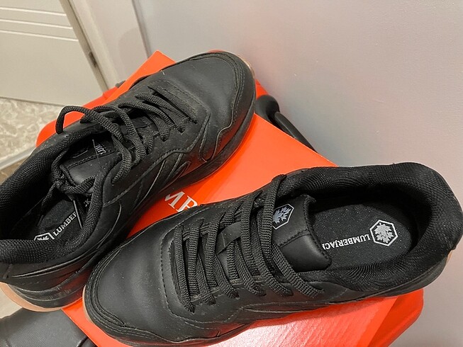 37 Beden siyah Renk Siyah Spor Ayakkabı