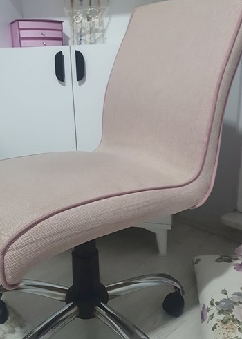 Çilek marka Pastel Pembe Çocuk Çalışma Sandalyesi