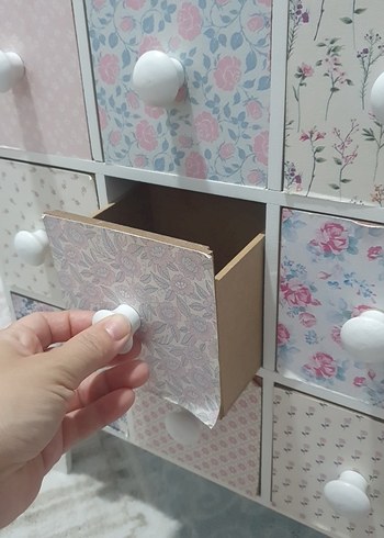 Diğer Pastel Pembe Makyaj Düzenleyici Çekmeceli