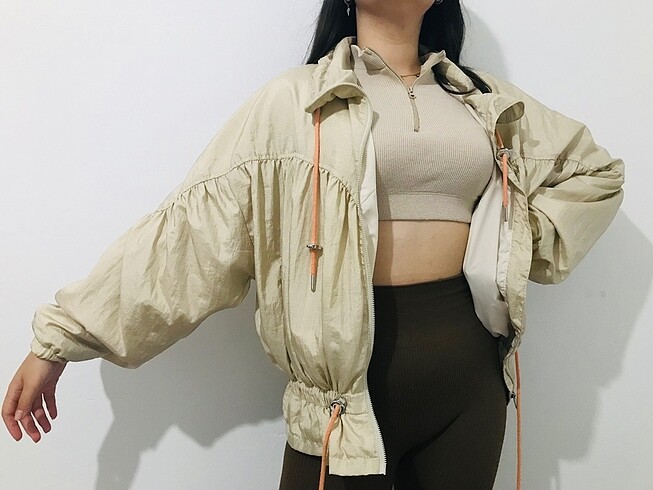 Pull and bear rüzgarlık