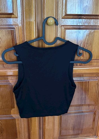 xs Beden Siyah Kemer Detaylı V Yaka Crop Top
