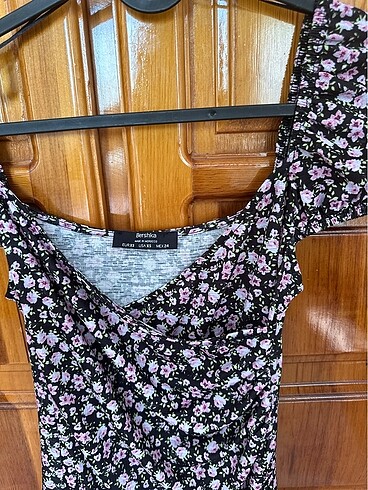 Bershka Elbise