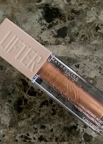 maybelline lifter gloss gold