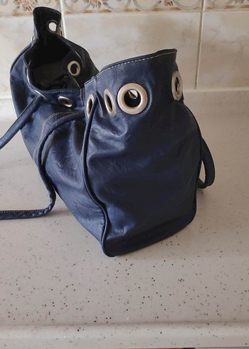  Beden Vintage Lacivert Deri Kadın Omuz Çantası