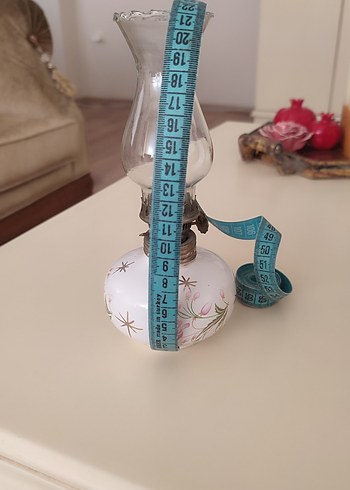 American Vintage Çiçek Desenli Beyaz Klasik Gaz Lambası