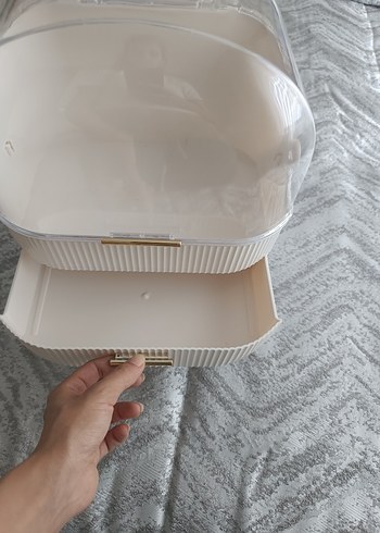 Beden Renk Beyaz ( ekru )Makyaj Organizer Kutusu