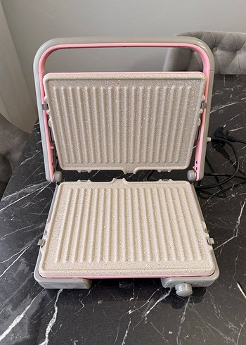 Korkmaz Pembe Tost Makinesi - Görsel 2