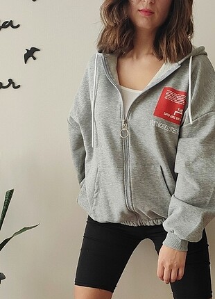 Kapsonlu sweat