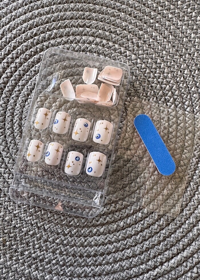 Kısa Takma Tırnak - Görsel 2