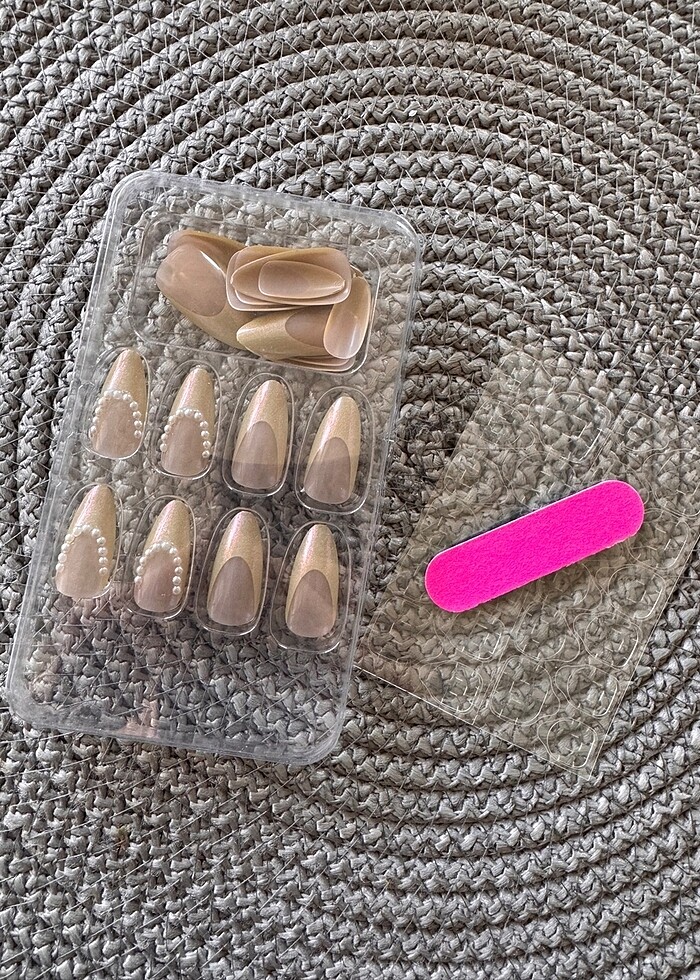 İncili Takma Tırnak - Görsel 2