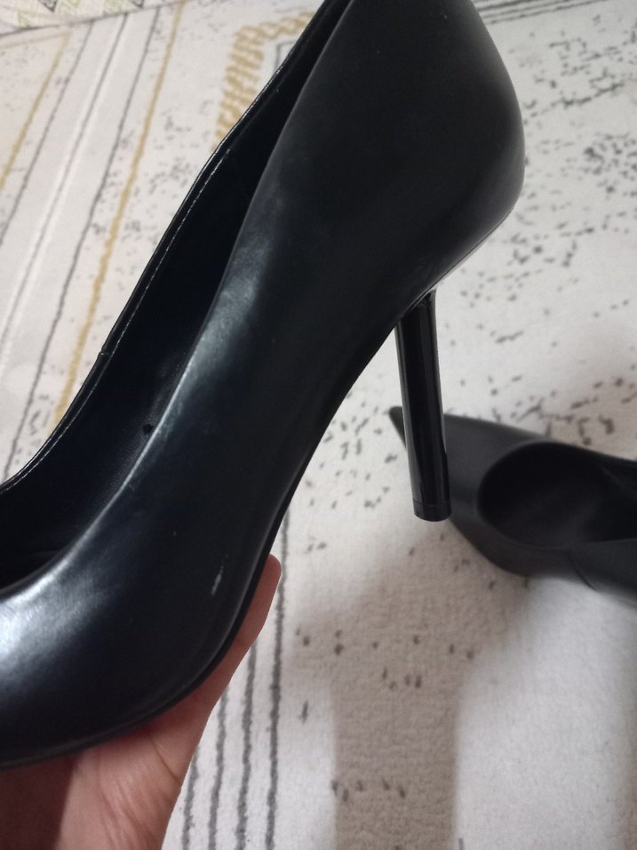 Klasik Siyah Deri Stiletto Topuklu Kadın Ayakkabı - Görsel 3