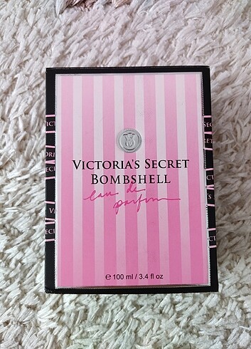 Victoria Secret bombshell