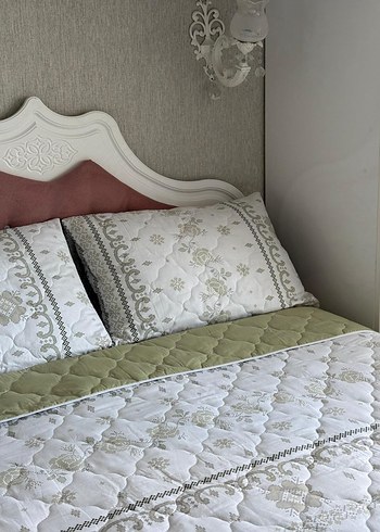 KAPİTONE..2 Kırlent 1 yatak örtüsü..240 *260 ölçülerinde - Görsel 4