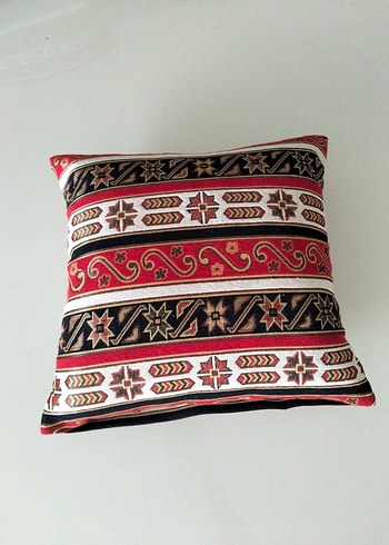 Renkli Desenli Kırmızı Dekoratif Yastık - Görsel 3
