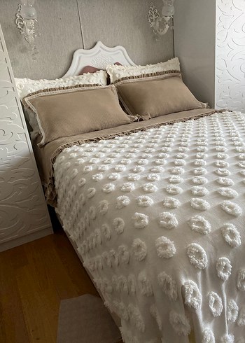 Beyaz Ponpon Desenli Yatak Örtüsü seti - Görsel 7