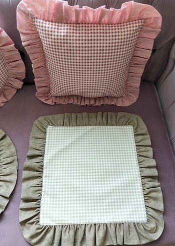 BONCUK ELYAF DOLGULU...Pembe Kareli Fırfırlı Yuvarlak Yastık - Görsel 6