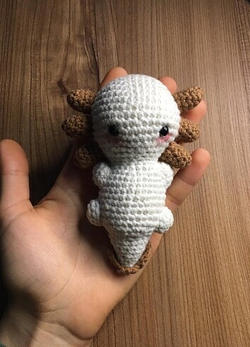 Amigurumi minik axolotl