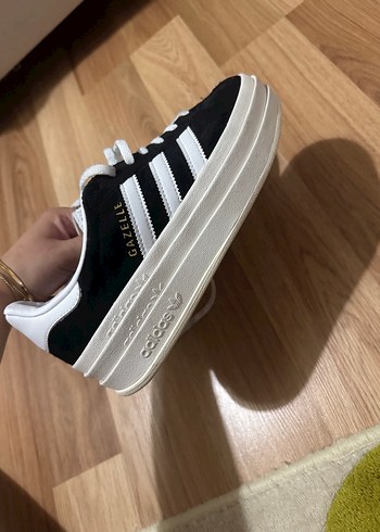 Adidas gazelle bold
