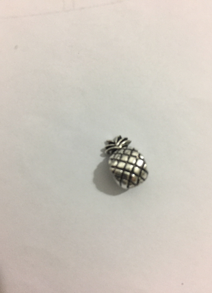Ananas charm