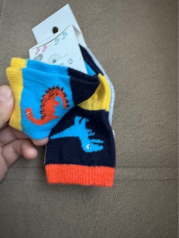 Dinazor baskılı üçlü çorap 0-6 ay yeni etiketli - Görsel 3