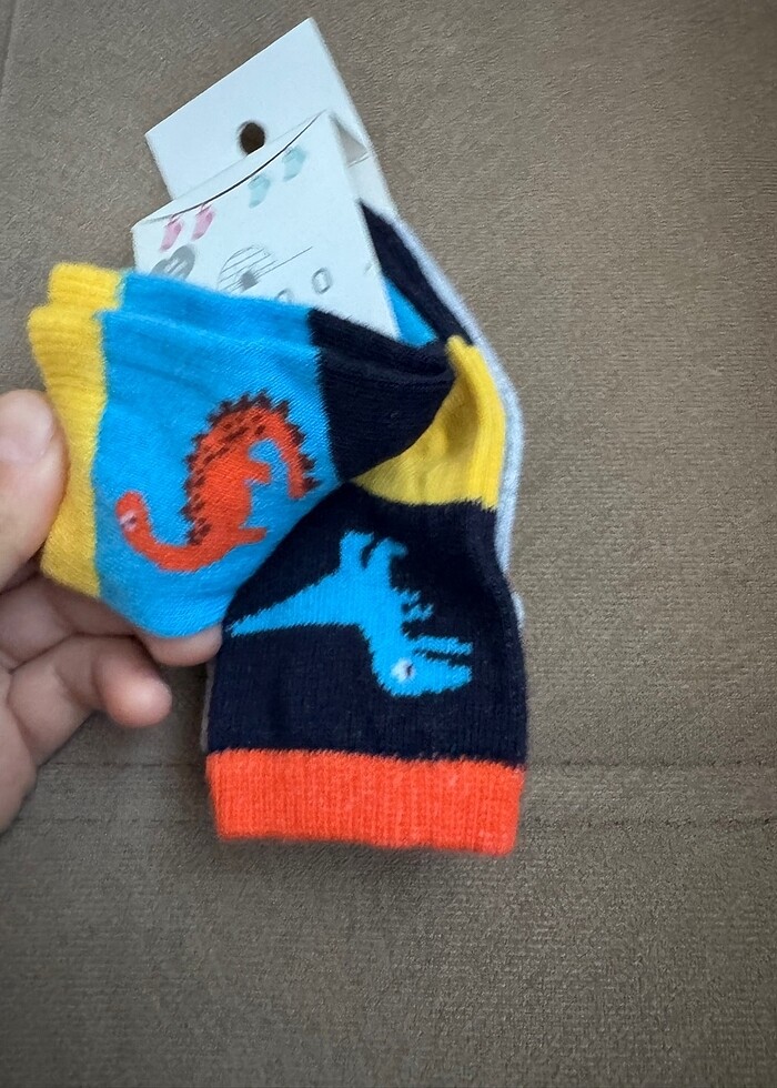 Dinazor baskılı üçlü çorap 0-6 ay yeni etiketli - Görsel 3