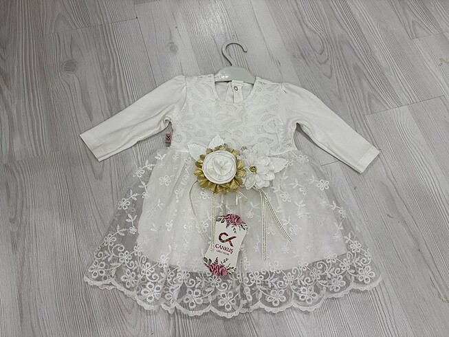 Kız bebek elbise 6 ay için uygun sıfır etiketli ürün yeni