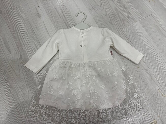 Kız bebek elbise 6 ay için uygun sıfır etiketli ürün yeni - Görsel 10