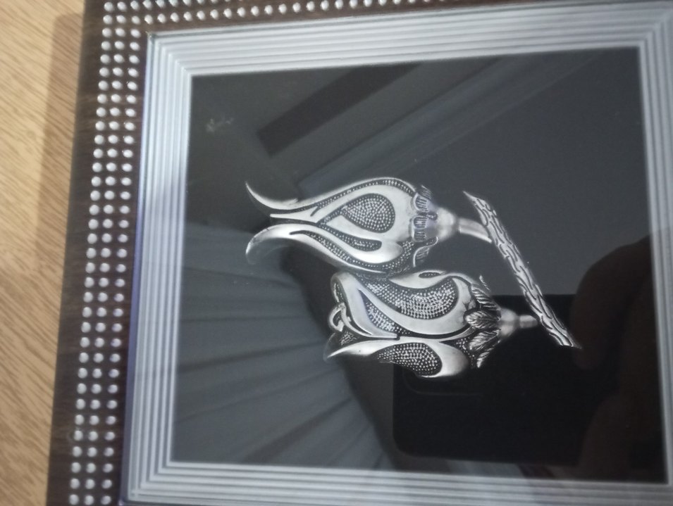 Bej Çerçeveli Karanlık Tonlu Tablo - Görsel 5