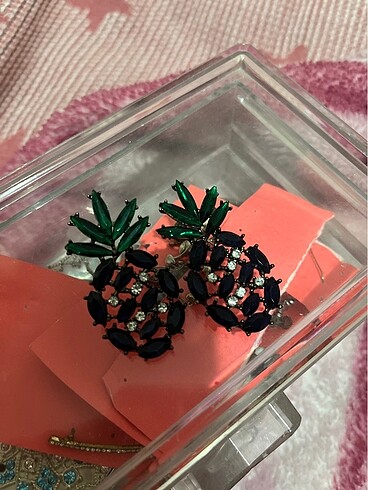 Ananas küpe