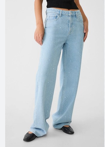 Stradivarius taşlı straight fit jean