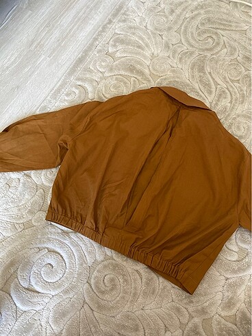 m Beden Bershka crop gömlek